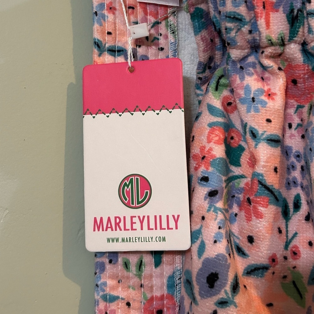 Brand New Coral Floral Velcro Towel Wrap by MarleyLilly. Brand New With Tags. - Picture 6 of 8